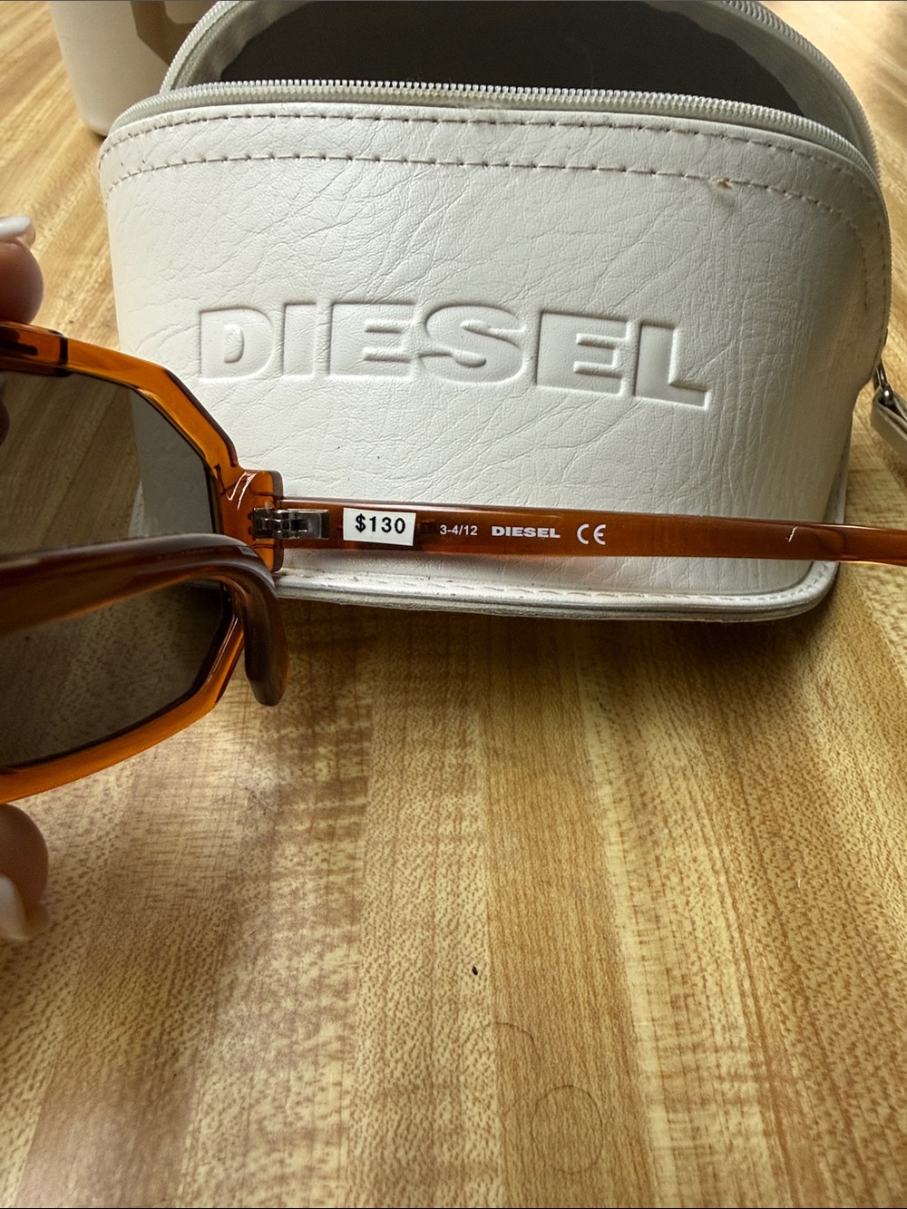 Diesel Amber Brown Shield Sunglasses with White Zip Case - Picture 3 of 4